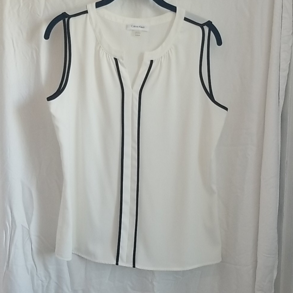Calvin Klein black and white shell top